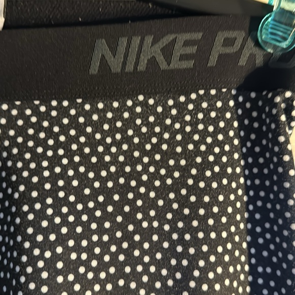 Nike Pro leggings - Picture 2 of 5